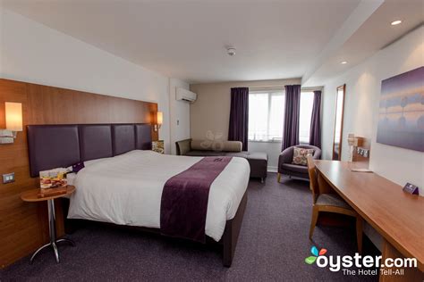 Premier Inn Plymouth City Centre (Sutton Harbour) Hotel Review: What To ...