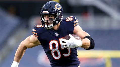 Chicago Bears TE Kmet eager for more physicality in offense