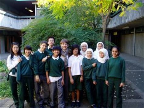 New scholarships for refugees - SchoolNews - Australia