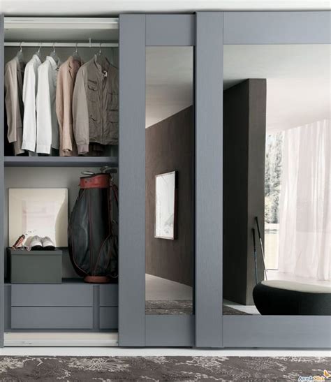 20 Mirror Closet And Wardrobe Doors Ideas - Shelterness