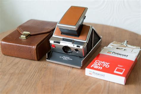 Polaroid SX-70 Land Camera Alpha 1 with Carrying Case and Film ...