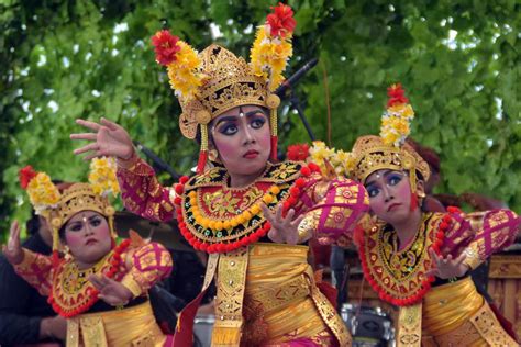 Mengenal 3 Genre Tari Bali yang Telah Diakui oleh Dunia Internasional - Nasional Katadata.co.id