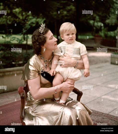 Princess eugenie of greece hi-res stock photography and images - Alamy