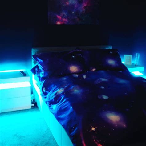 21 Aesthetic Galaxy Bedroom Ideas That Don't Belong Here! | Room You Love