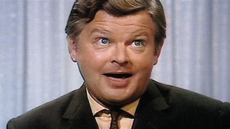 Biografia de Benny Hill parte 2 Benny Hill Biography part 2 - Vídeo ...