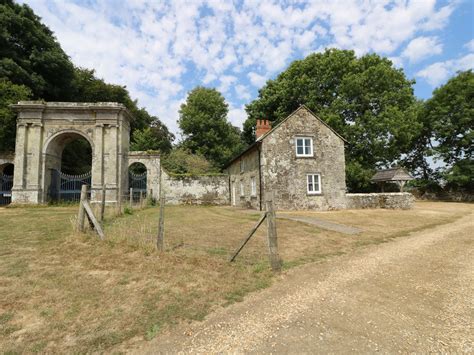 Freemantle Lodge, Isle of Wight - Isle of Wight - England : Cottages For Couples, Find Holiday ...