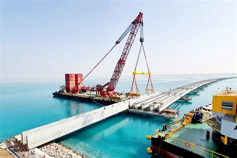 ‘Floating crane’ used for Red Sea bridge installation | New Civil Engineer