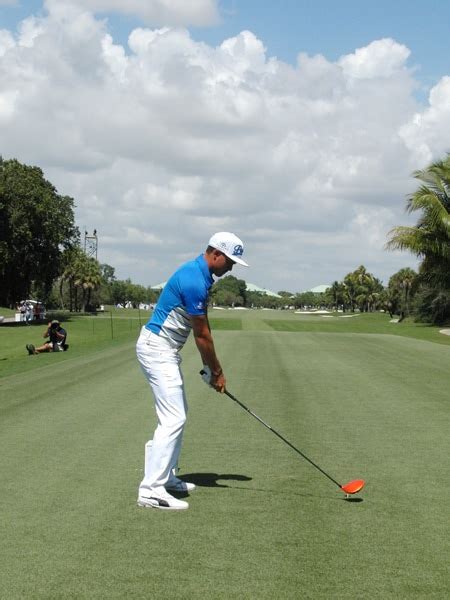 Swing sequence: Rickie Fowler | Golf Channel