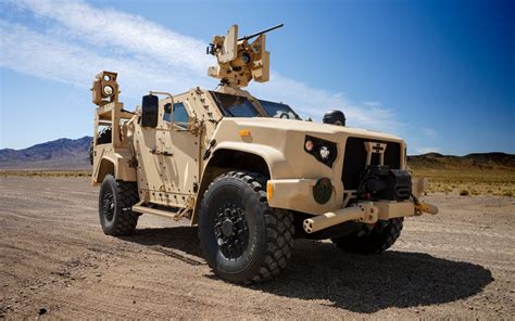 JLTV Joint Light Tactical Vehicle | Yenra