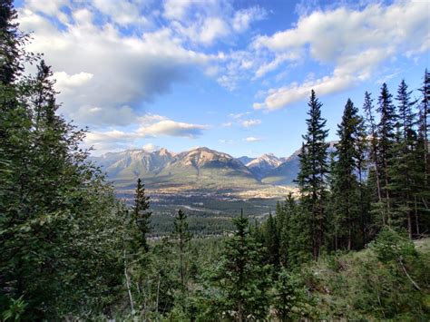 22 FUN Canmore Hikes and Trails from Easy to Hard