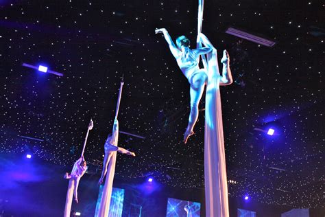 Incredible aerial silks performances