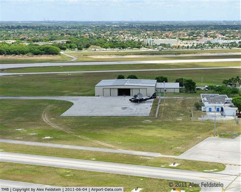 Kendall-tamiami Executive Airport (TMB) Photo