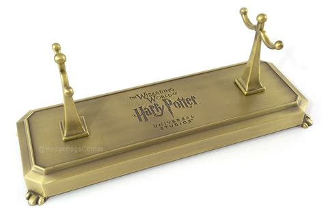 Wizarding World of Harry Potter Metal Two Wand Display Stand Universal ...