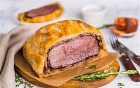 What To Serve With Beef Wellington? 8 BEST Side Dishes | Eat Delights