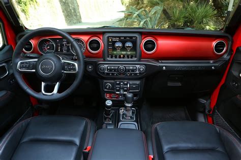 2017 Jeep Wrangler Unlimited Interior