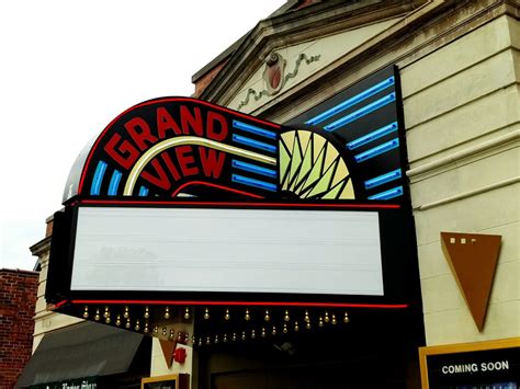 Grandview Theater (3) - DāNite Sign Co.