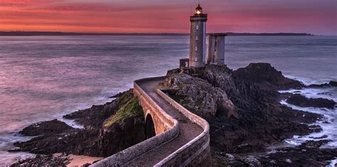 Petit Minou Lighthouse, France (with Map & Photos)