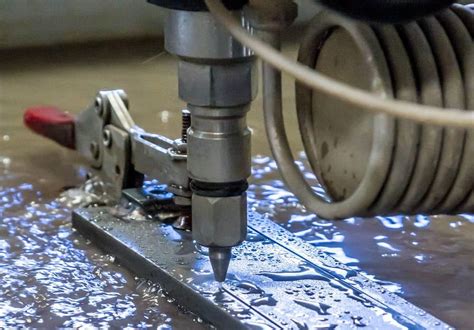 The Basics behind Waterjet Cutting Pressure