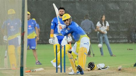 IPL 2019: MS Dhoni smashes sixes for fun at Chennai Super Kings ...