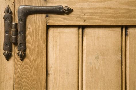 How to Paint Cabinet Hinges | Hunker