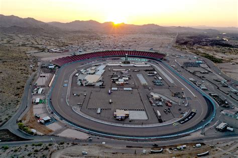 Phoenix Raceway Overview, Stats and Weekend Racing Schedule