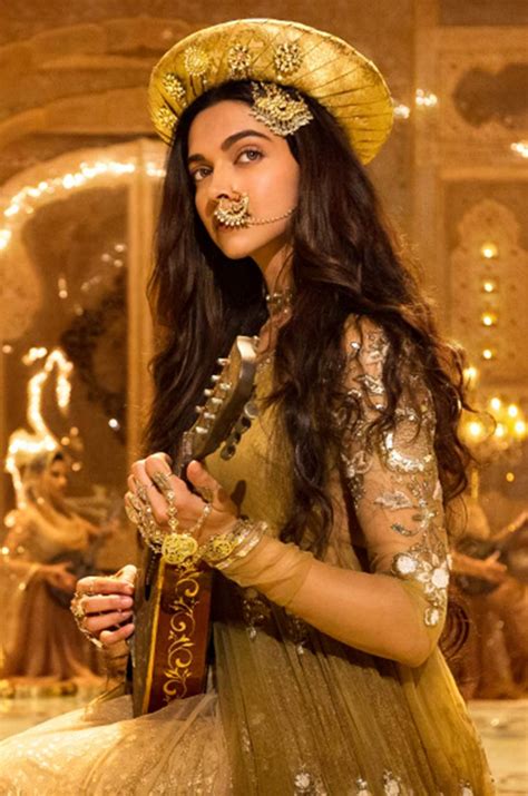 Deewani Mastani From Bajirao Mastani Full Lyrics And Music Video ...