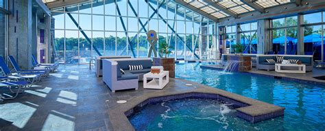 Pool and Spa in the Poconos - Mount Airy Casino Resort