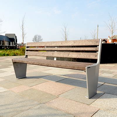 Vistra™ Seat - Contemporary Public Seat - Recycled Material Slats - Glasdon UK