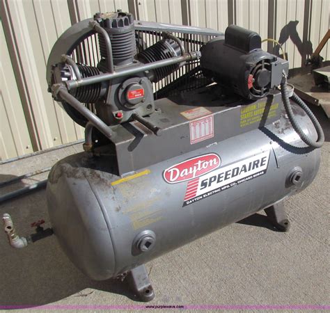 Dayton Speedaire air compressor in Winfield, KS | Item I9658 sold | Purple Wave