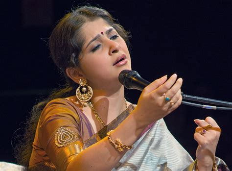 MERU Concert live - Kaushiki Chakrabarty with Soumik Datta and Vijay Ghate | Concert, Hindustani ...