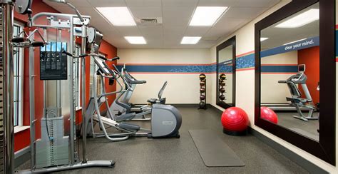 Hampton Inn - Fitness Center 4 | Harlan Graphic Arts Services, Inc.