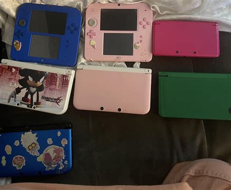 My 3Ds collection (I had a pink Dsi but idk where it is) : r/3DS