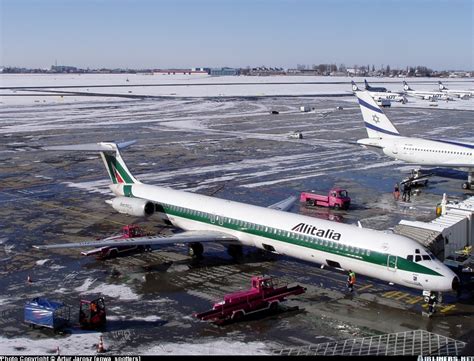 McDonnell Douglas MD-82 (DC-9-82) - Alitalia | Aviation Photo #0530952 | Airliners.net