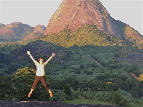 A Journey of Fresh Pão and Peanut Butter: Into the Mountains of Mozambique