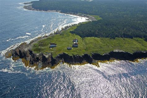 Cross Island Lighthouse in Lunenburg, NS, Canada - lighthouse Reviews - Phone Number - Marinas.com