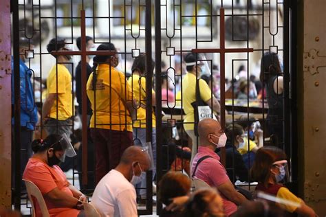 Devotees gather at Quiapo Church for first Friday Mass of 2021 | Photos ...