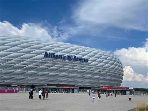 Groundhopper Soccer Guides | Bayern Munich Stadium Tour