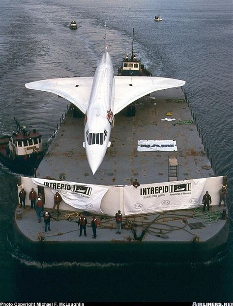 Concorde Arriving at the USS Intrepid Museum in 2003 : r/aviation