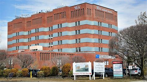 Southside Hospital wins $23.7M grant for anti-flood upgrade - Newsday