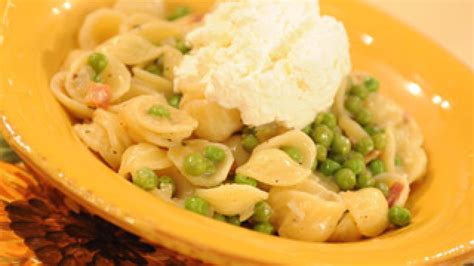 Orecchiette with Pancetta and Peas | Recipe - Rachael Ray Show