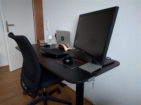 Hacked IKEA Bekant to have a 60cm (24") electrical standing desk : r/StandingDesk
