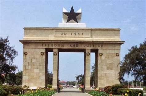 TOURING ACCRA: THE BLACK STAR SQUARE