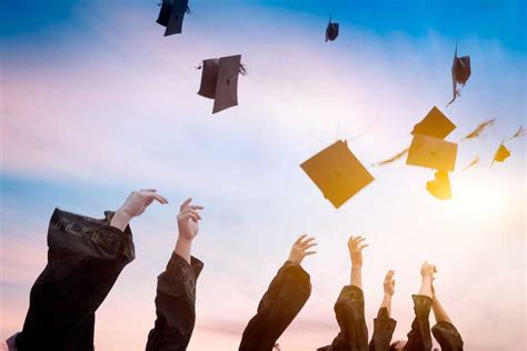 Higher education agrees: Student graduation takes a village - eCampus News