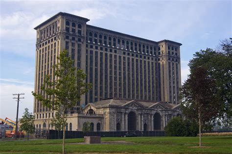 5 Historic Landmarks and Buildings in Detroit