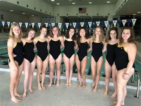 Swim team places 9th in IHSA sectionals