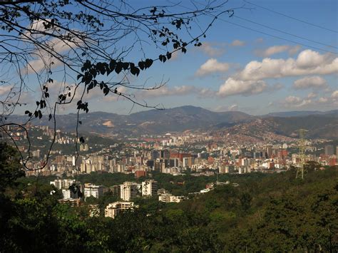 vista de Caracas desde el Avila,caracas,Venezuela. Arepas, South ...