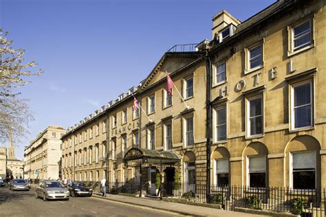 Where is the best area to stay in Bath, UK?