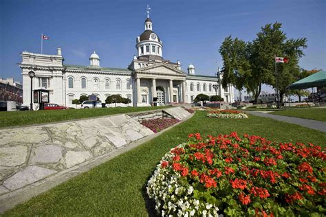 Living in Kingston | School of Medicine | Queen's University