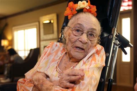 Muore a 116 anni Gertrude, la donna più vecchia del mondo