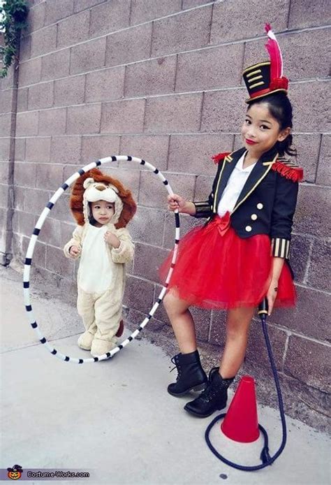 Circus Ringmaster Lion Tamer Costume | Sibling costume, Costume contest, Halloween costume contest